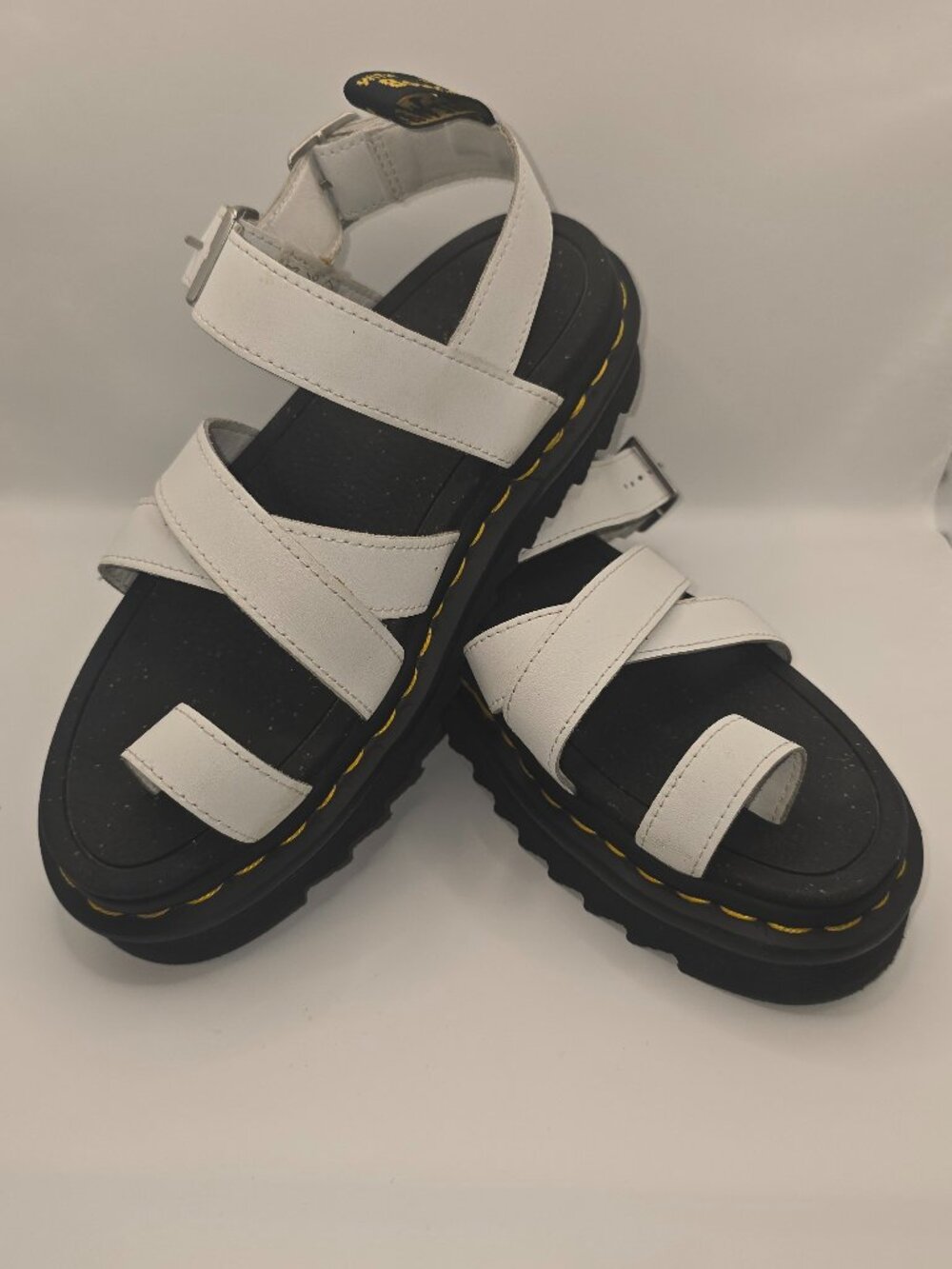 Dr. Martens Avry Hydro Leather Platform Toe Loop Sandals - White - Women's US 7